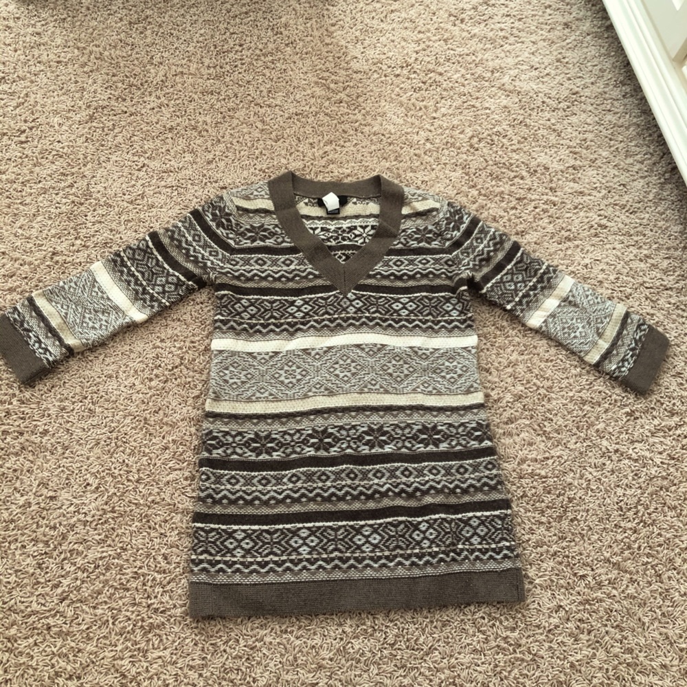 100% cashmere saks vneck tunic sweater